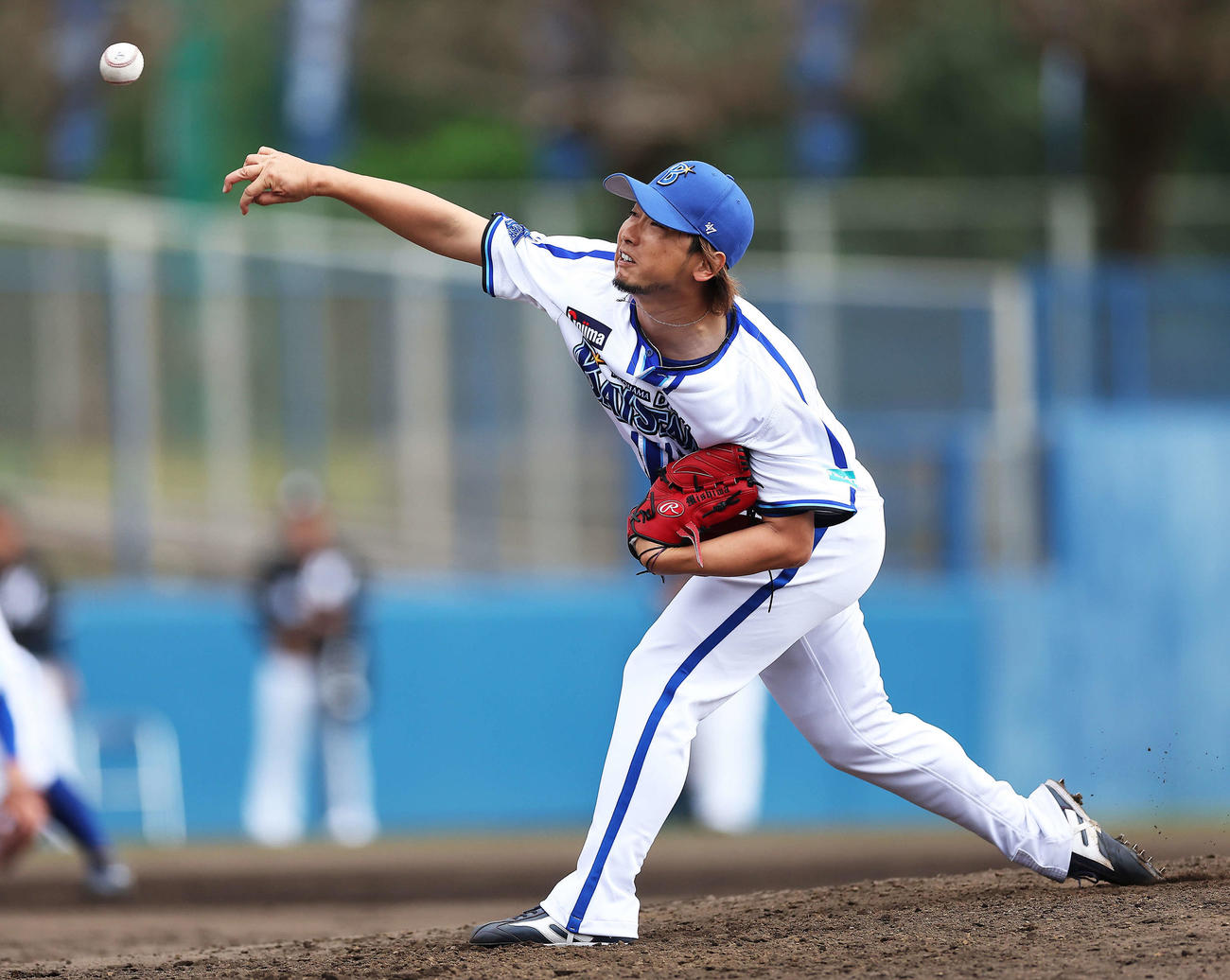 DeNA対ロッテ　7回表、DeNA4番手で登板する三嶋（撮影・河田真司）