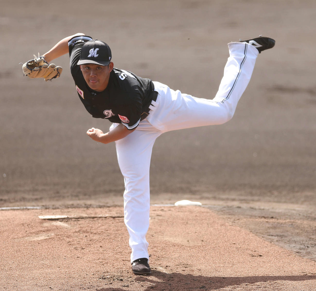 ロッテ鈴木昭汰（2023年2月18日撮影）