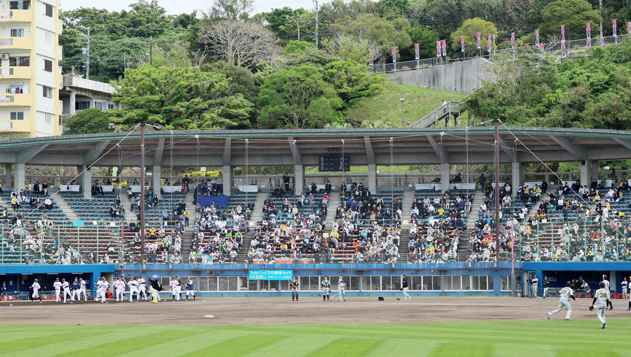 ヤクルト対阪神　阪神もヤクルトを皮切りにこの日からオープン戦が始まった（撮影・加藤哉）