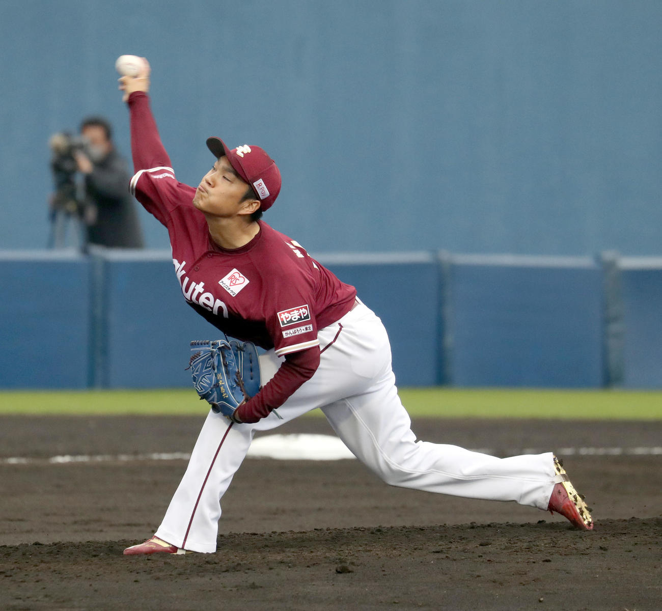 日本ハム対楽天　楽天2番手の則本昂（撮影・佐藤翔太）