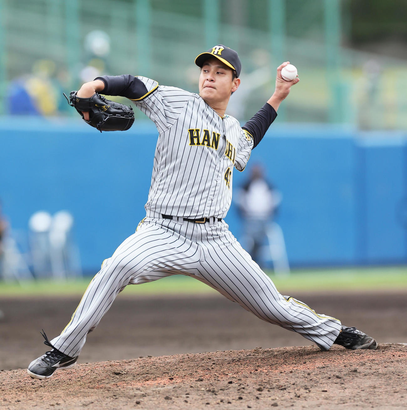 ヤクルト対阪神　6回から登板した阪神大竹（撮影・足立雅史）