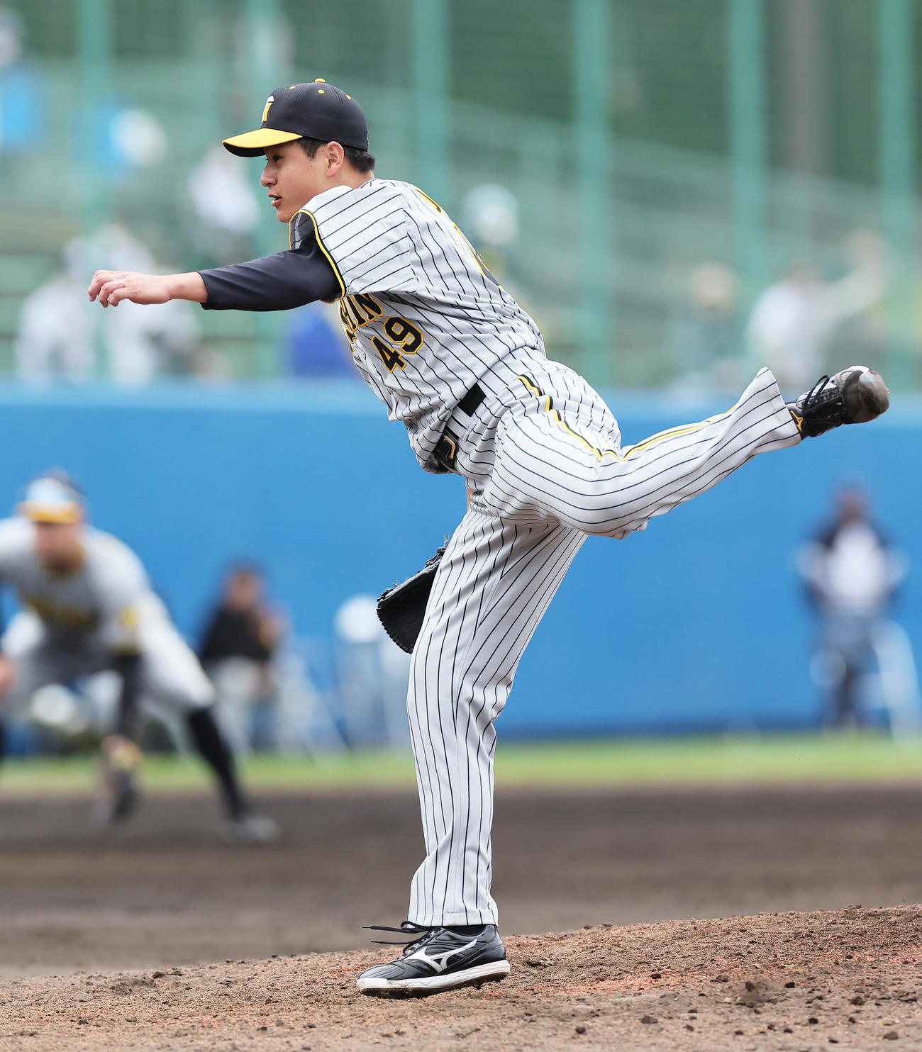 ヤクルト対阪神　6回から登板した阪神大竹（撮影・足立雅史）