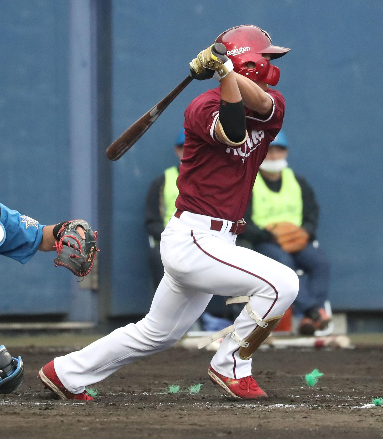 日本ハム対楽天　3回表楽天2死三塁、黒川は同点となる左前適時打を放つ（撮影・佐藤翔太）