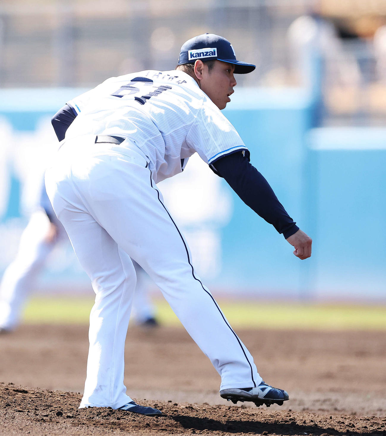 西武対ロッテ　2回表、力投する平良（撮影・河田真司）