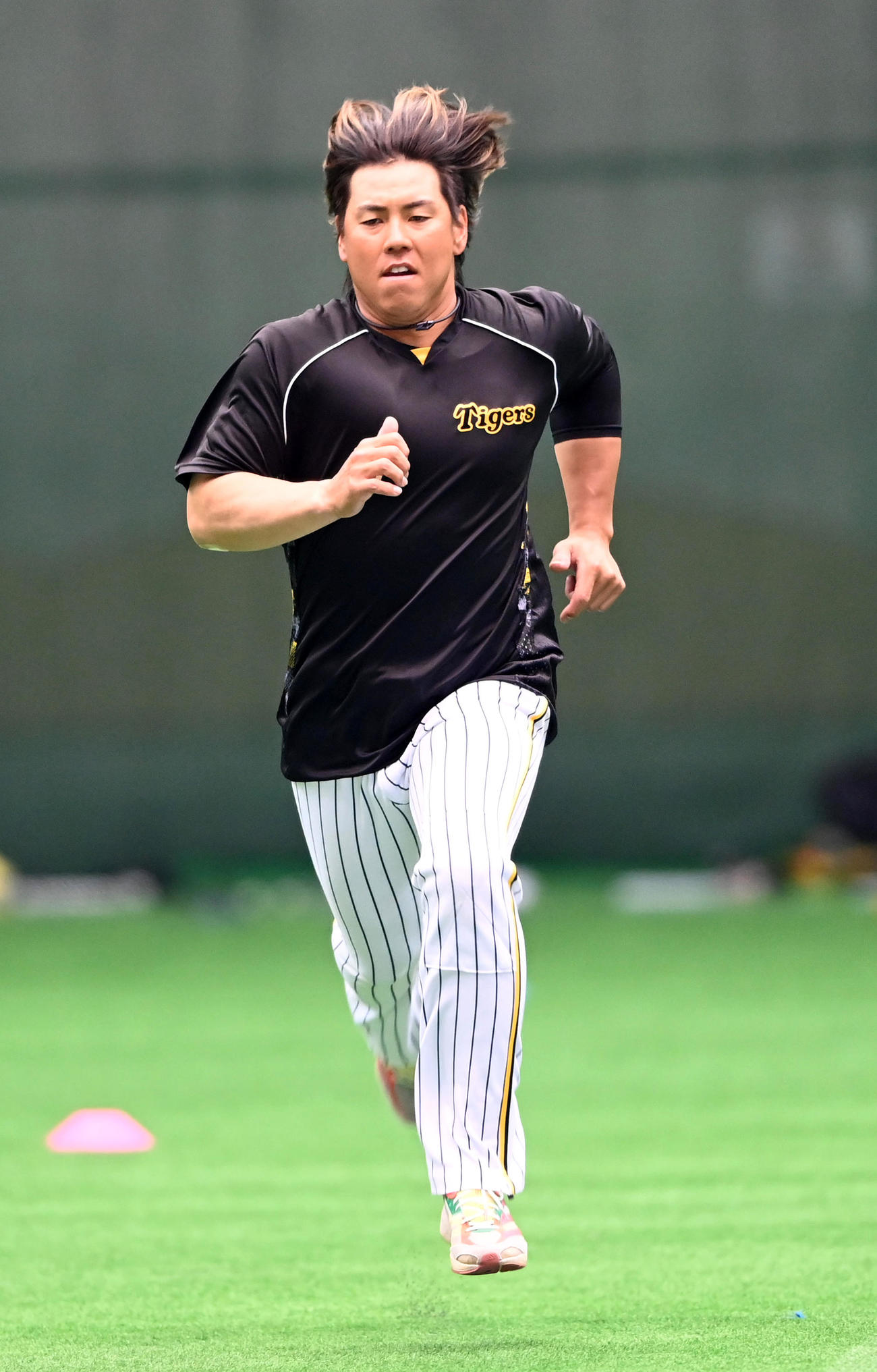 宜野座に残り調整する梅野（撮影・前岡正明）
