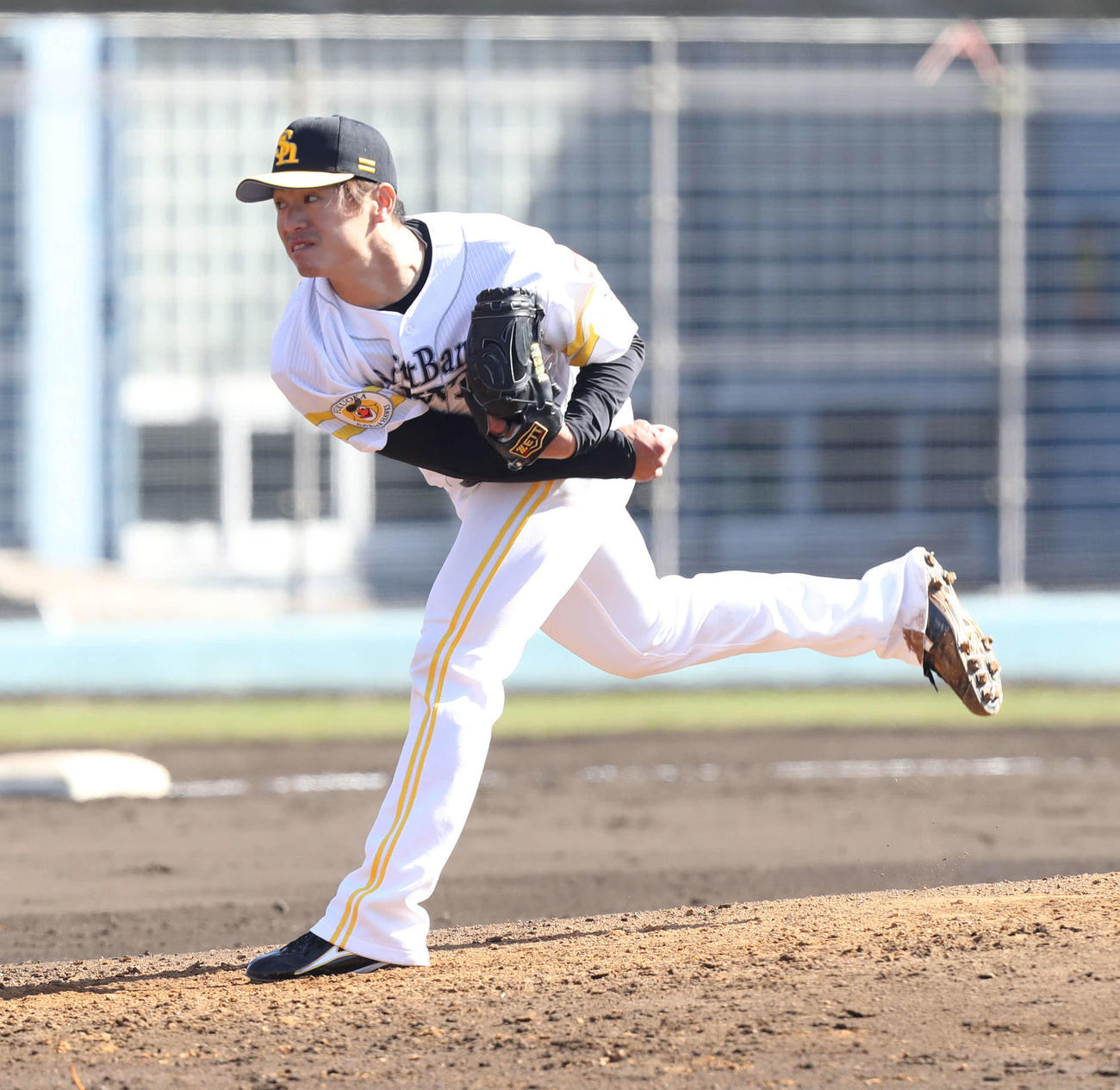 ソフトバンク古川侑利（2023年2月16日撮影）