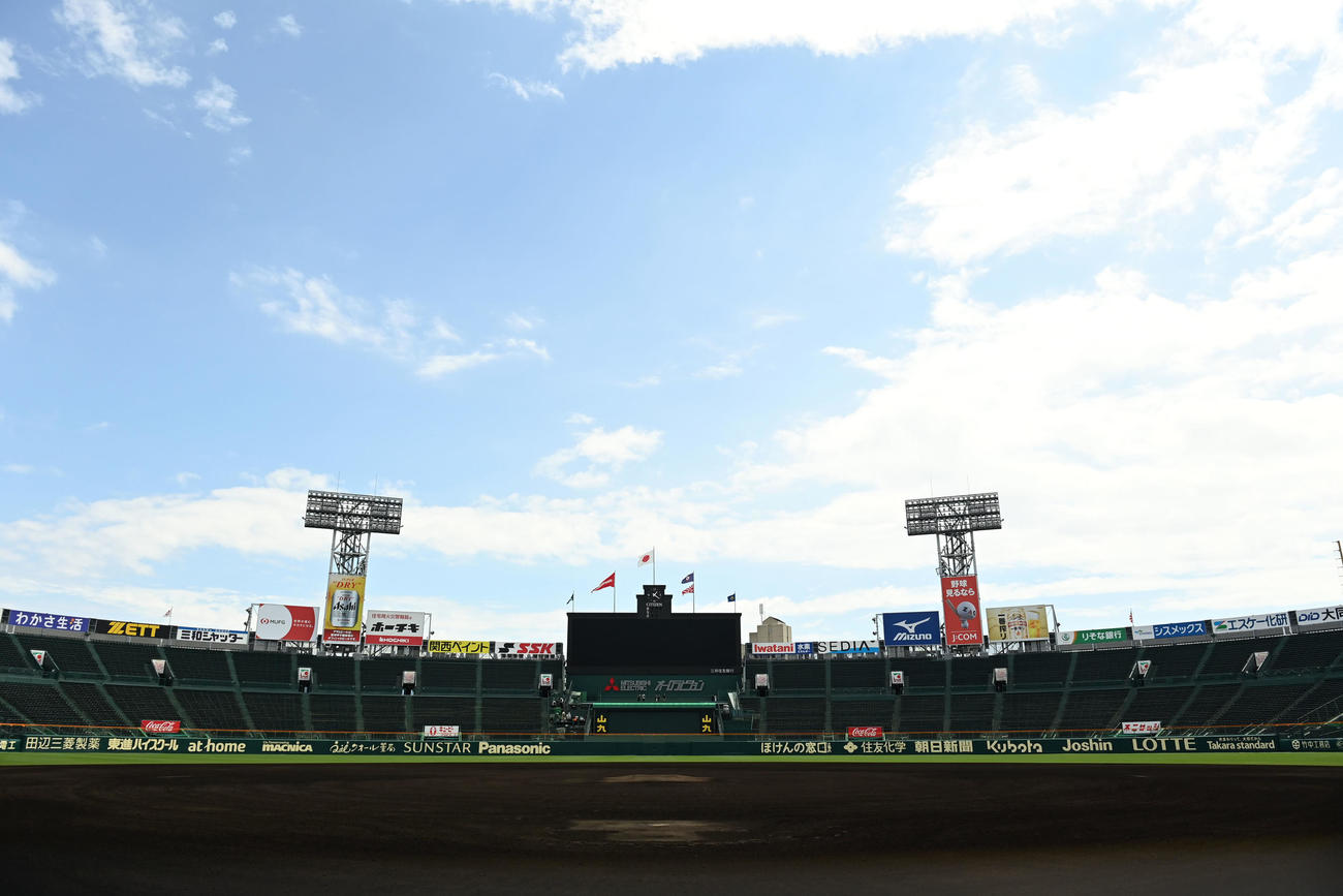 阪神甲子園球場（2022年8月21日撮影）