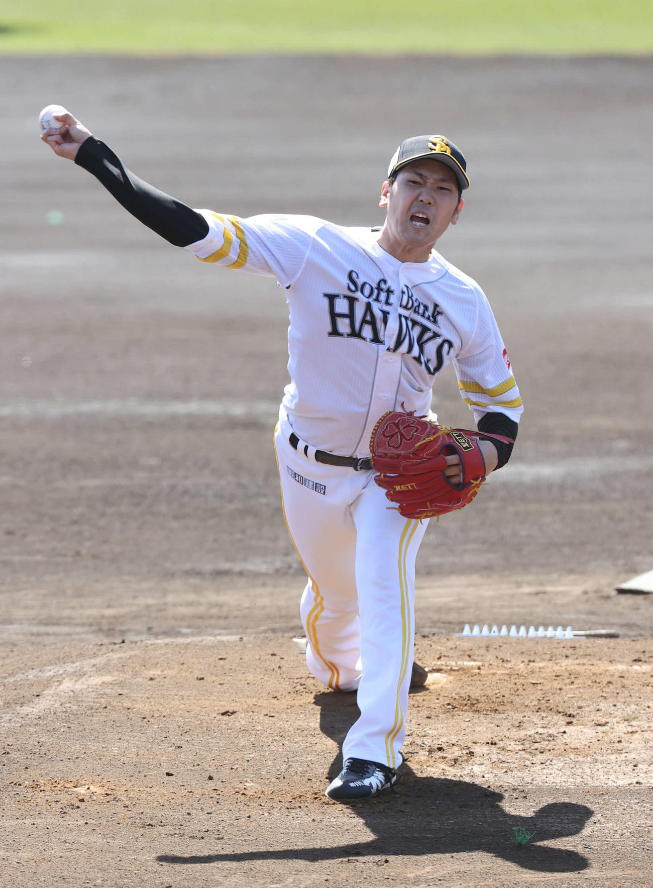 ソフトバンク対ロッテ　2回無失点と好投した先発の石川（撮影・梅根麻紀）