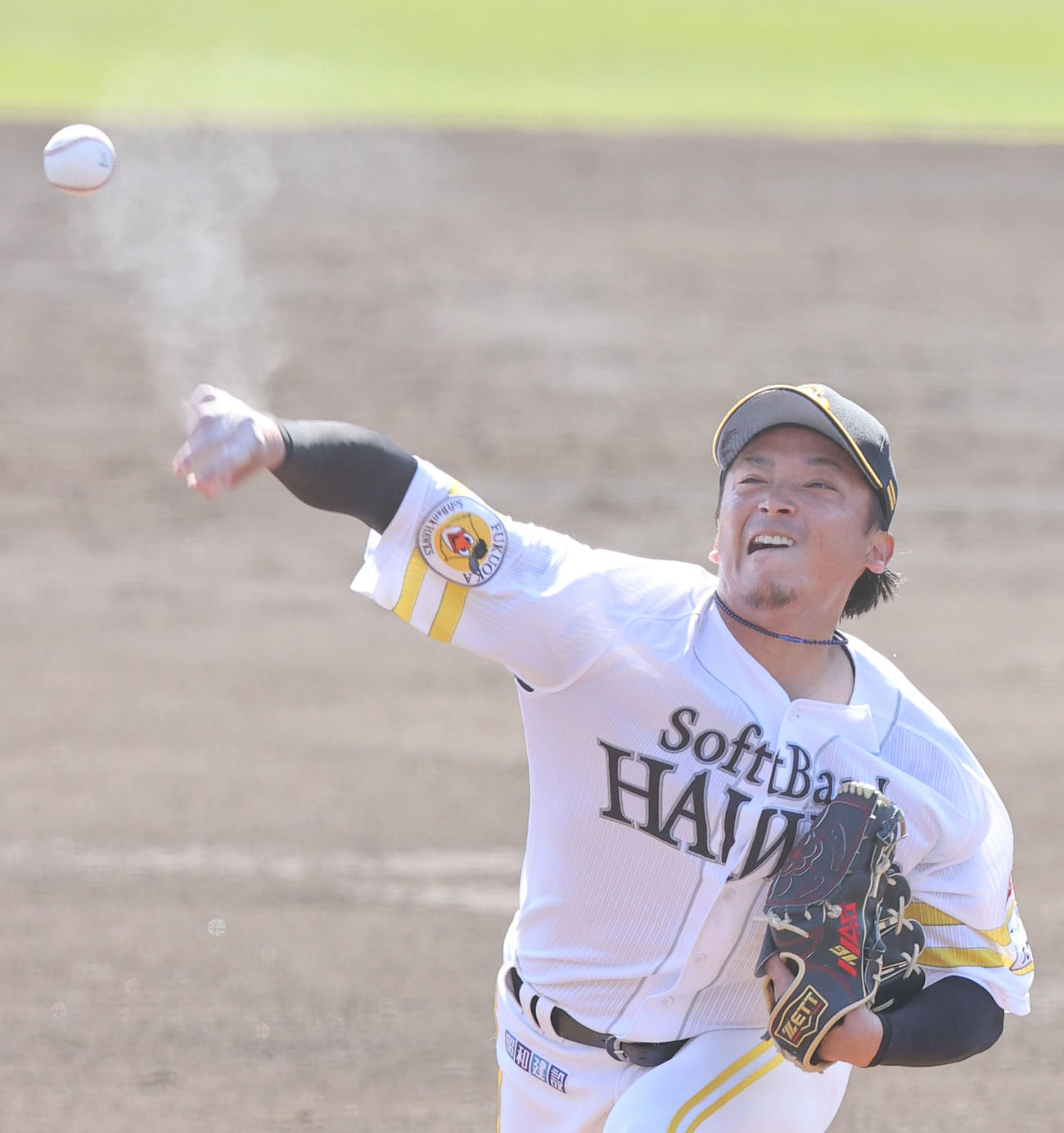 ソフトバンク対ロッテ　3回から登板した東浜巨（撮影・梅根麻紀）