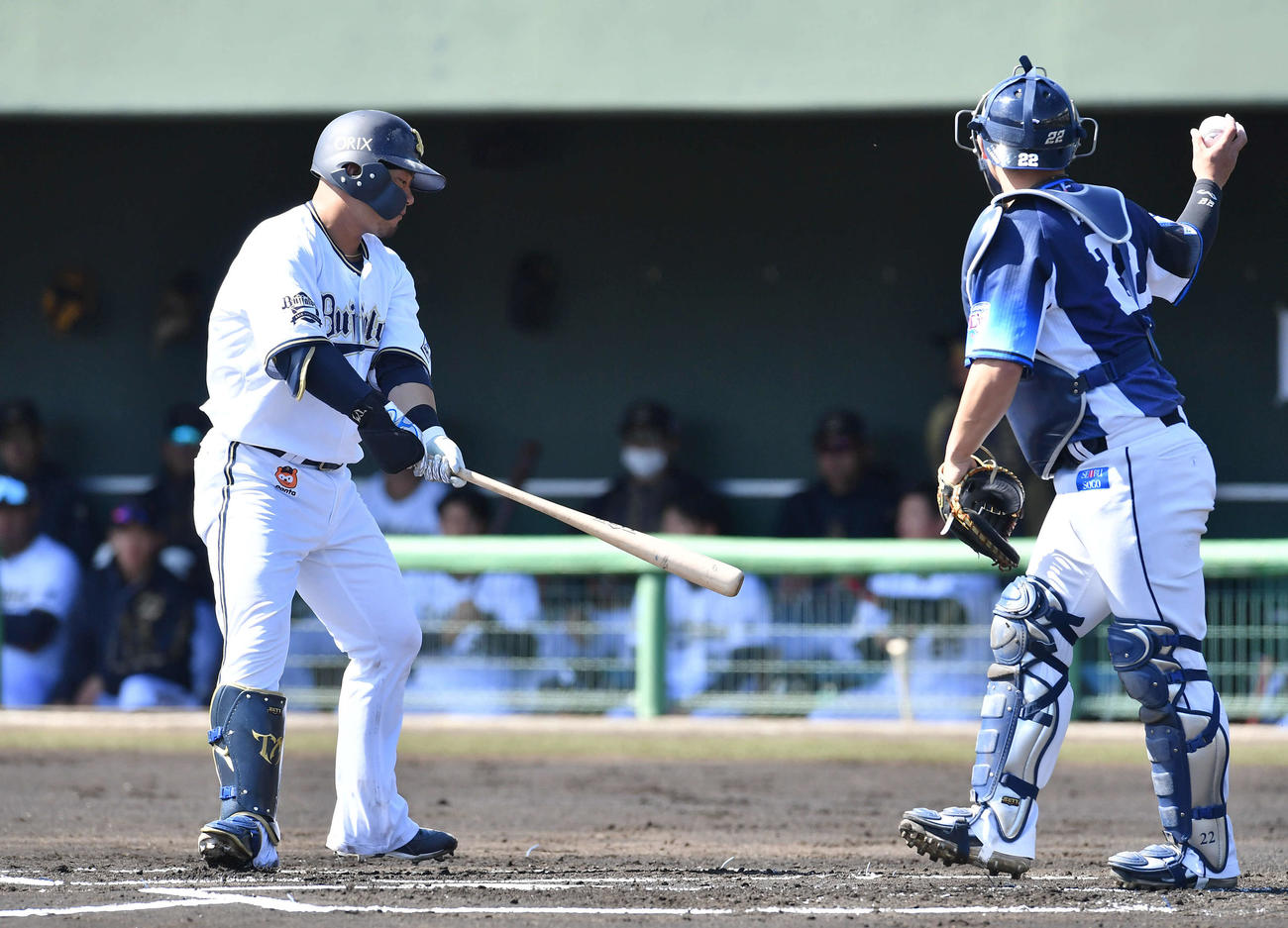 オリックス対西武　1回裏オリックス1死、空振り三振に倒れる森（撮影・岩下翔太）