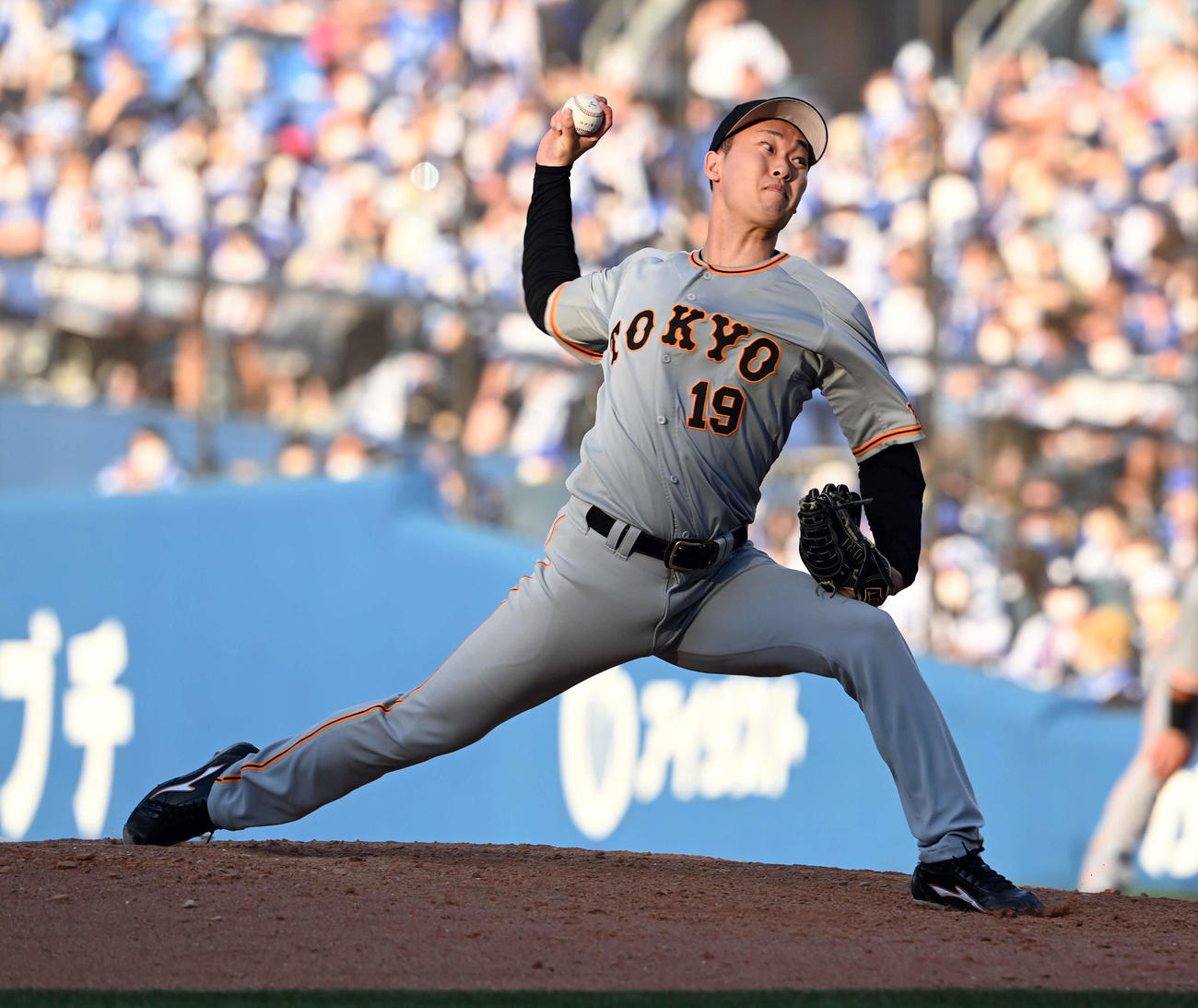 巨人山崎伊（2022年10月2日撮影）