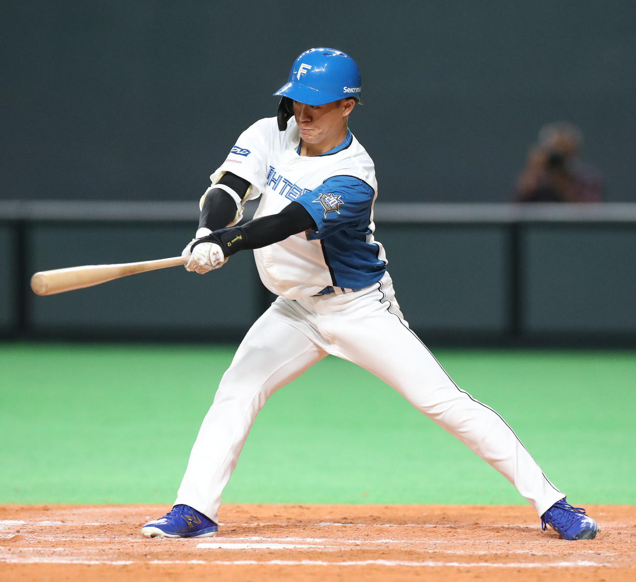 日本ハム対楽天　7回裏日本ハム1死満塁、矢沢は勝ち越しとなる右前適時打を放つ（撮影・佐藤翔太）