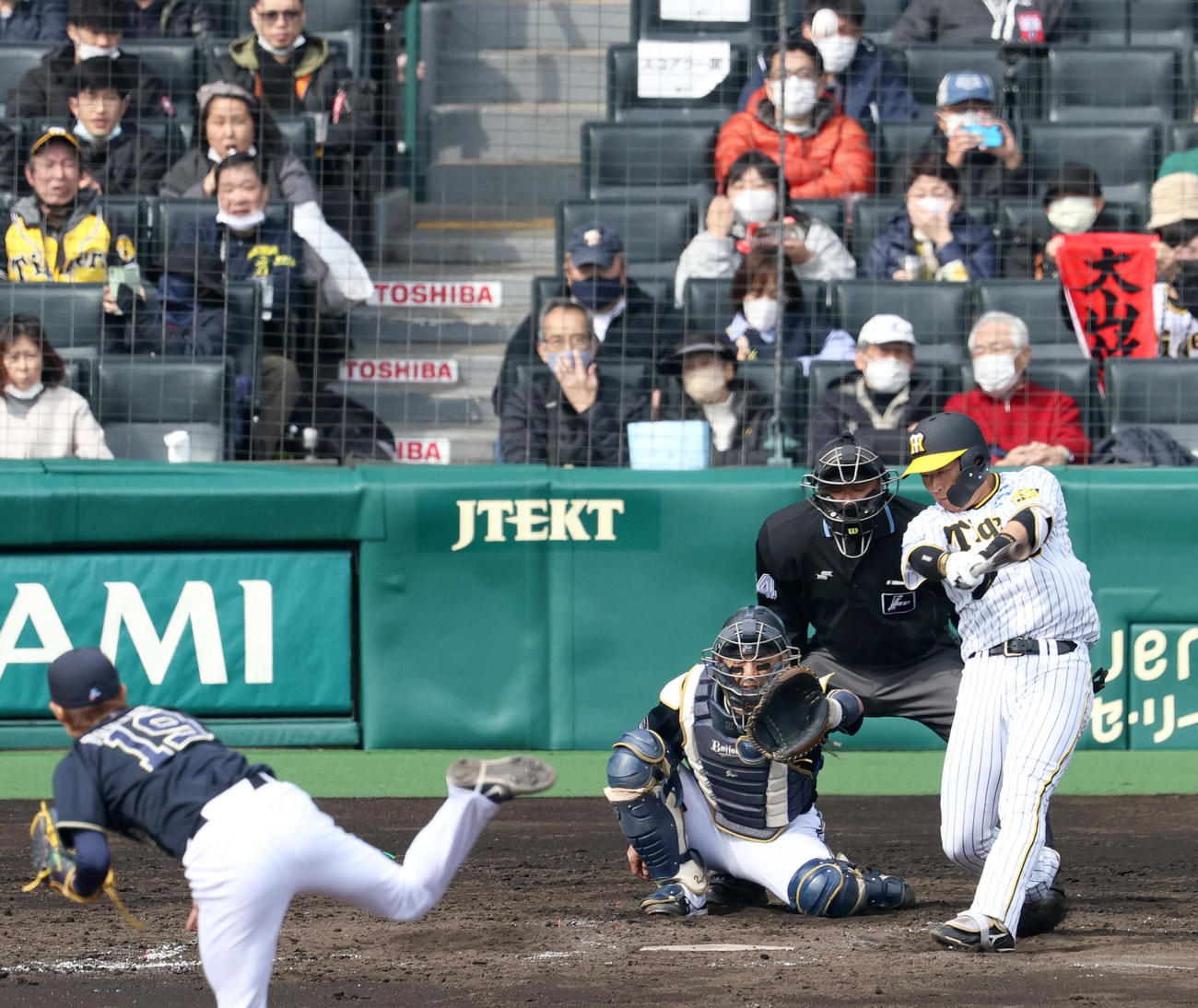 オープン戦・阪神対オリックス　3回裏阪神無死、大山は捕邪飛に倒れる（撮影・上山淳一）