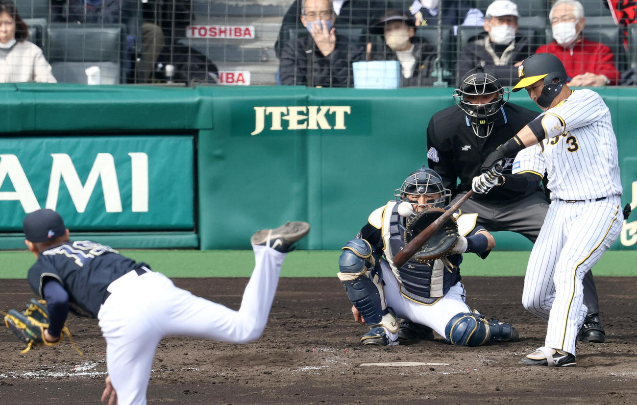 オープン戦・阪神対オリックス　3回裏阪神無死、大山は捕邪飛に倒れる（撮影・上山淳一）