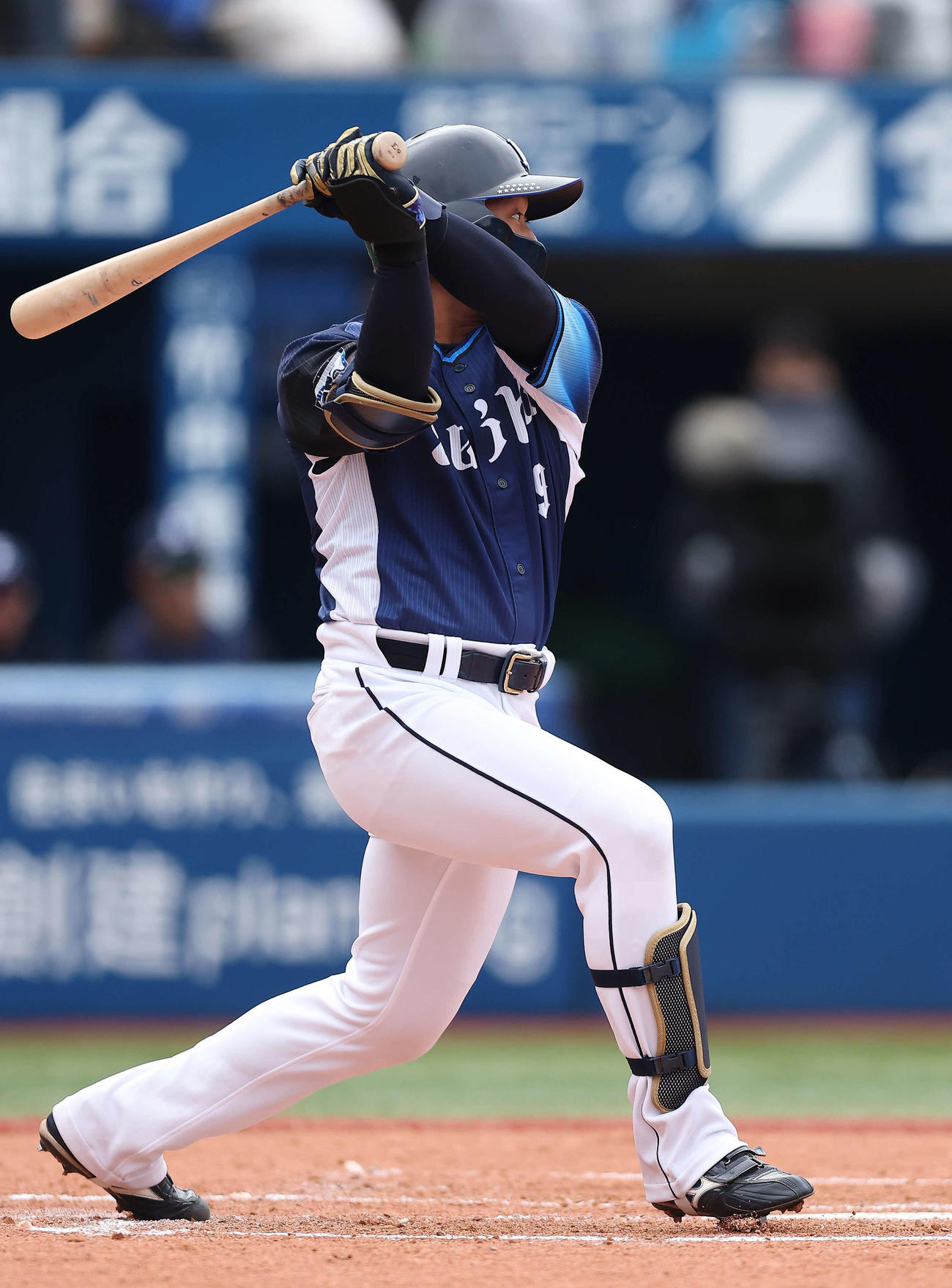 DeNA対西武　3回表西武無死、左前打を放つ蛭間（撮影・河田真司）