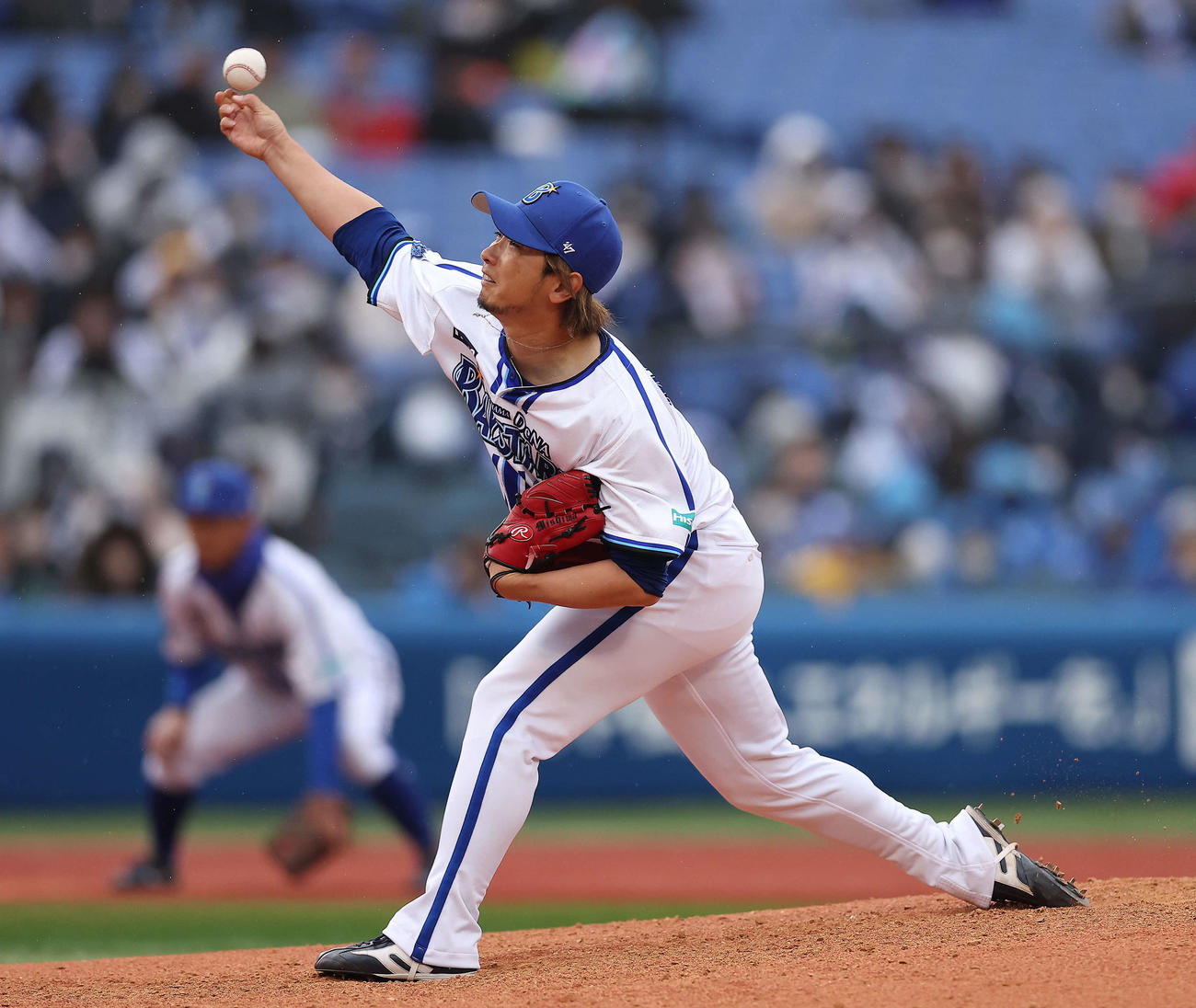 DeNA対西武　7回表、DeNA4番手で登板する三嶋（撮影・河田真司）