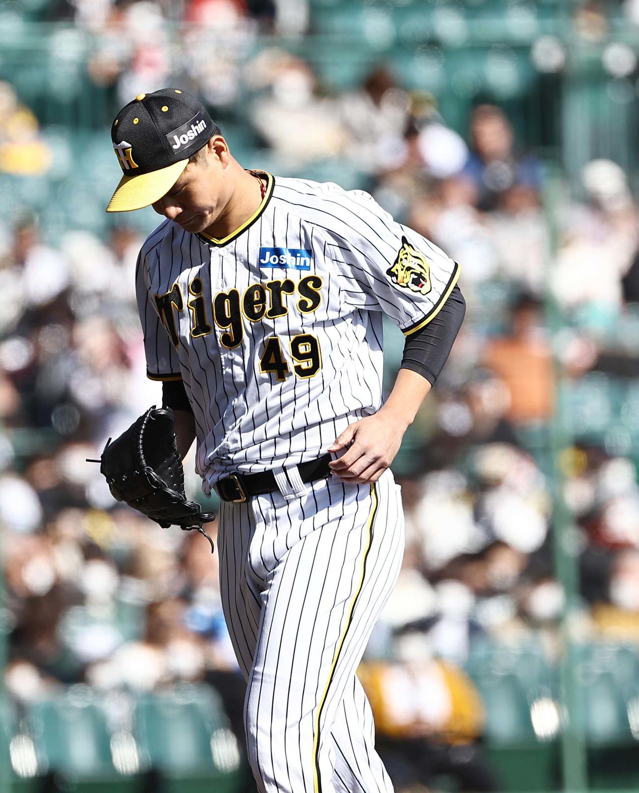 阪神対オリックス　大竹は3回4失点で降板する（撮影・上田博志）