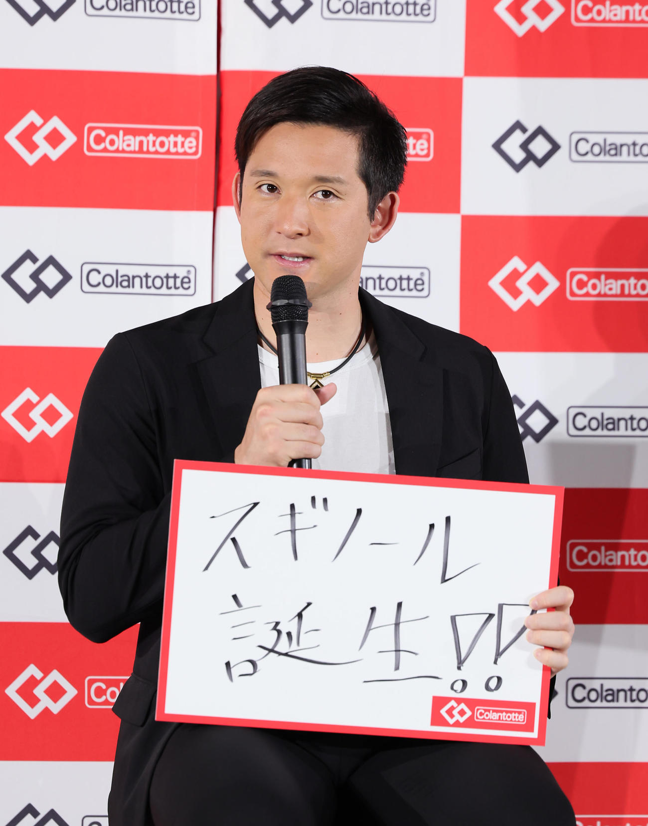 就任式に臨んだ杉谷氏は野球人生最高のプレー「スギノール誕生！！」について語る（撮影・足立雅史）