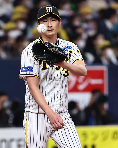 阪神対韓国　5回に3失点で逆転を許した二保（撮影・上田博志）