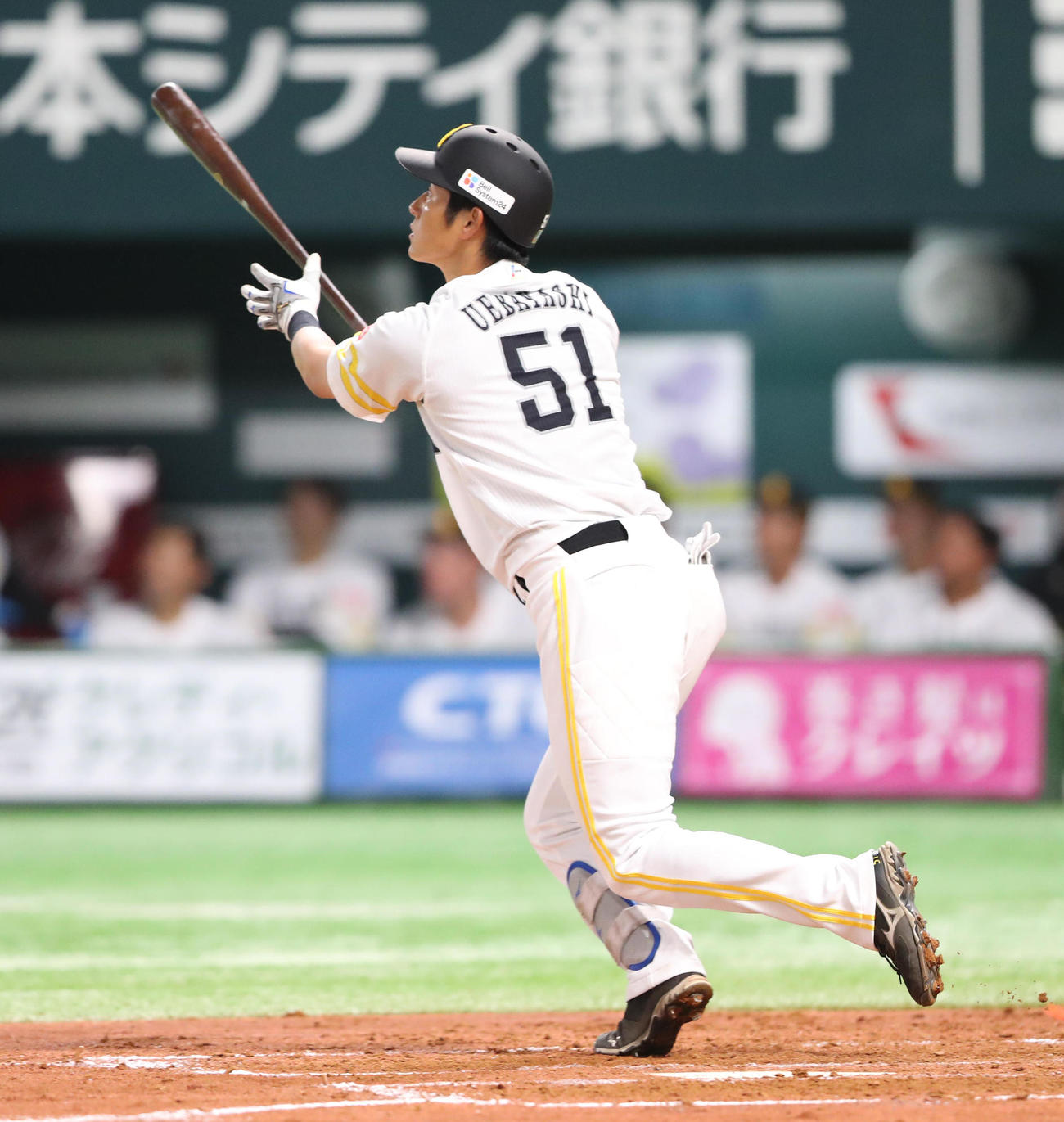 ソフトバンク対ヤクルト　3回裏ソフトバンク2死、上林誠知は右越えに先制本塁打を放つ（撮影・梅根麻紀）
