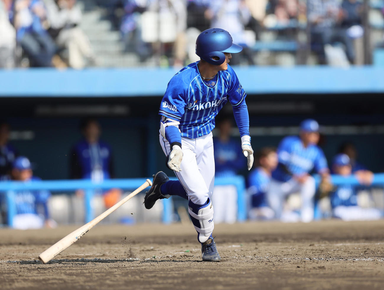 楽天対DeNA 5回表DeNA2死一塁、林は左前打を放つ（撮影・足立雅史）