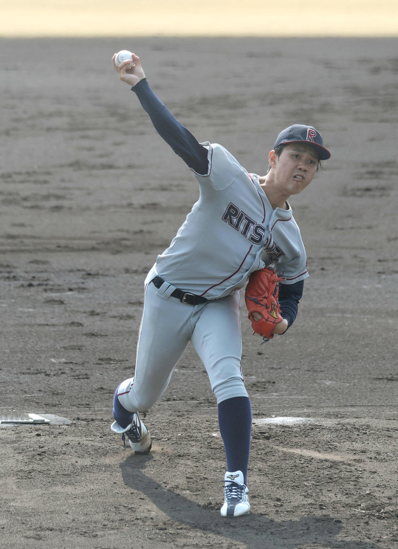 練習試合阪神対立命大　阪神戦に先発する立命大・谷脇（撮影・白石智彦）