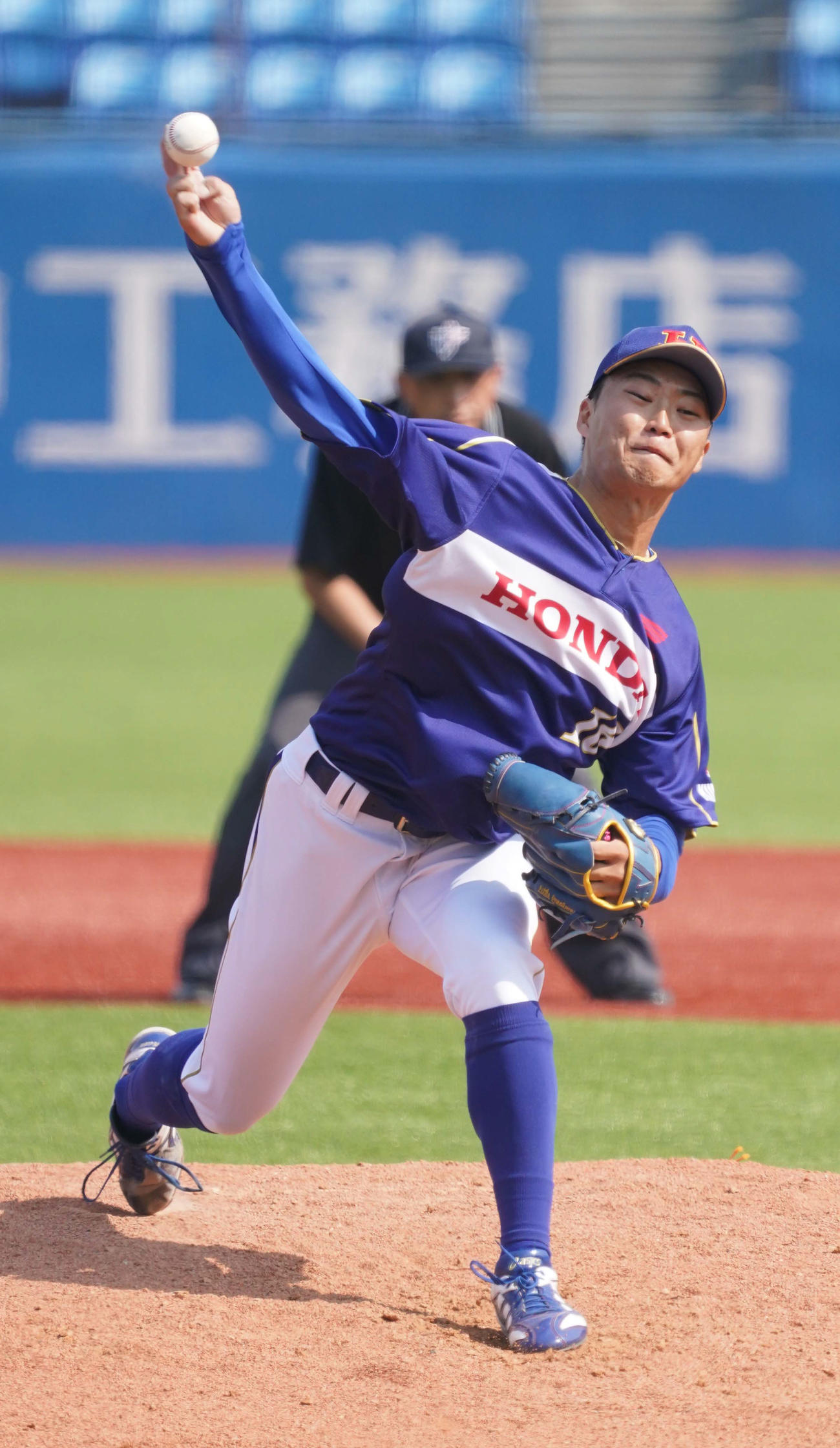 ホンダ熊本対ホンダ ホンダ熊本3番手で登板した内田了介（撮影・小沢裕）