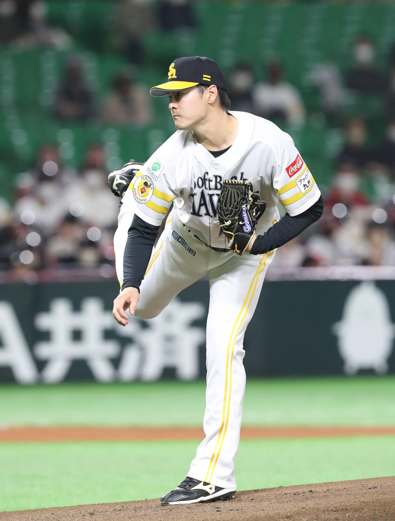 ソフトバンク対ヤクルト　ソフトバンク先発の有原（撮影・屋方直哉）