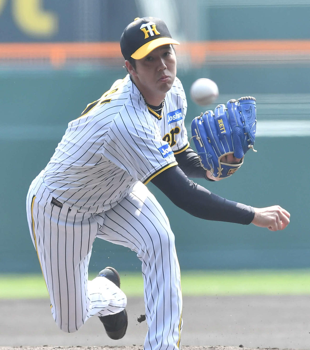 阪神対日本ハム　阪神先発の青柳（撮影・岩下翔太）
