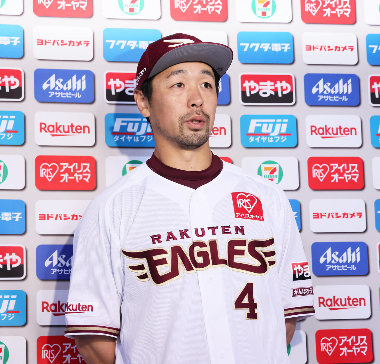試合前、東日本大震災について話す楽天阿部（撮影・足立雅史）