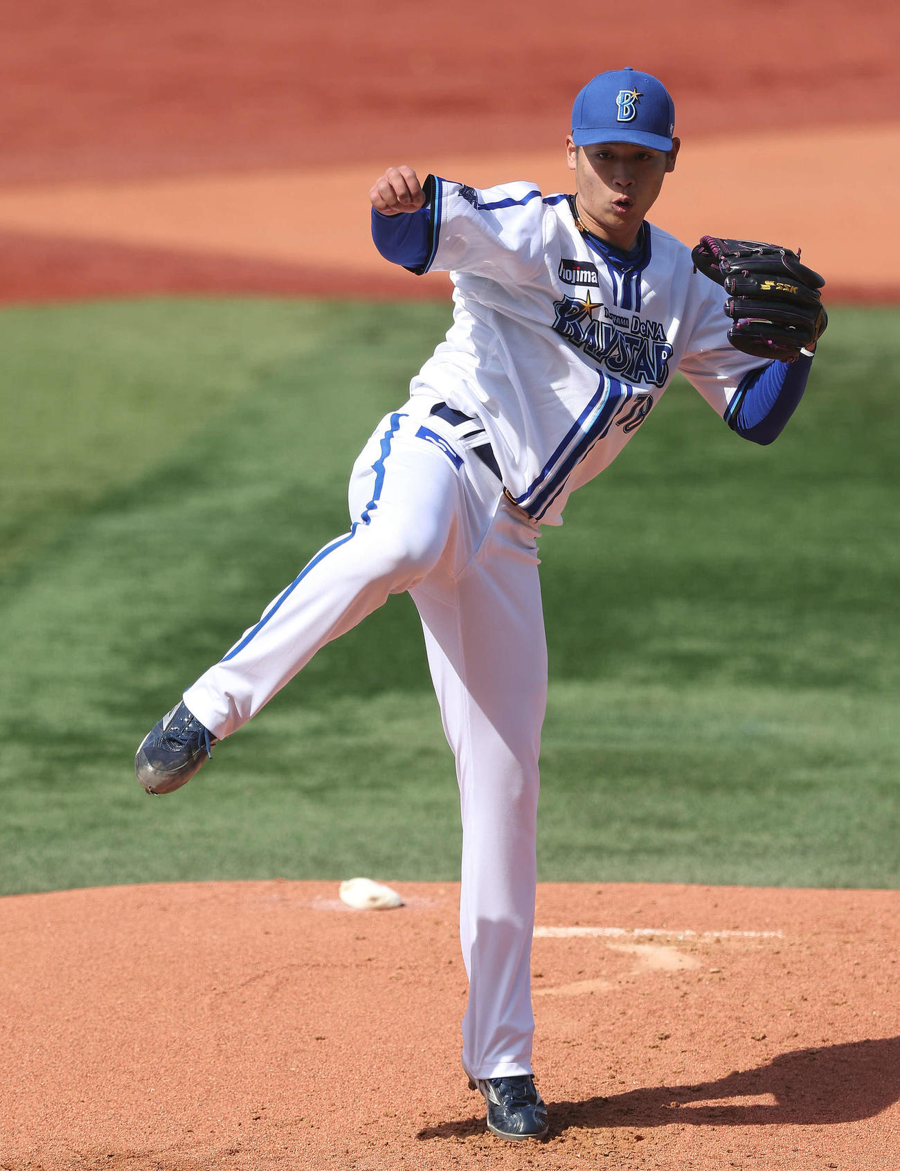 DeNA対中日　DeNA先発の小園（撮影・河田真司）