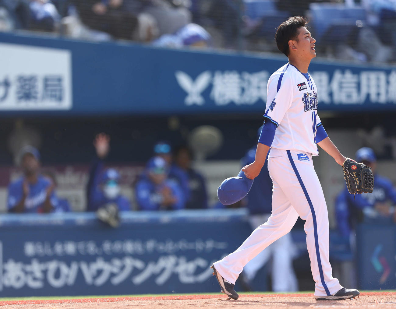 DeNA対中日　6回表中日1死一、三塁、高橋周に右前適時打を浴びる吉野（撮影・河田真司）