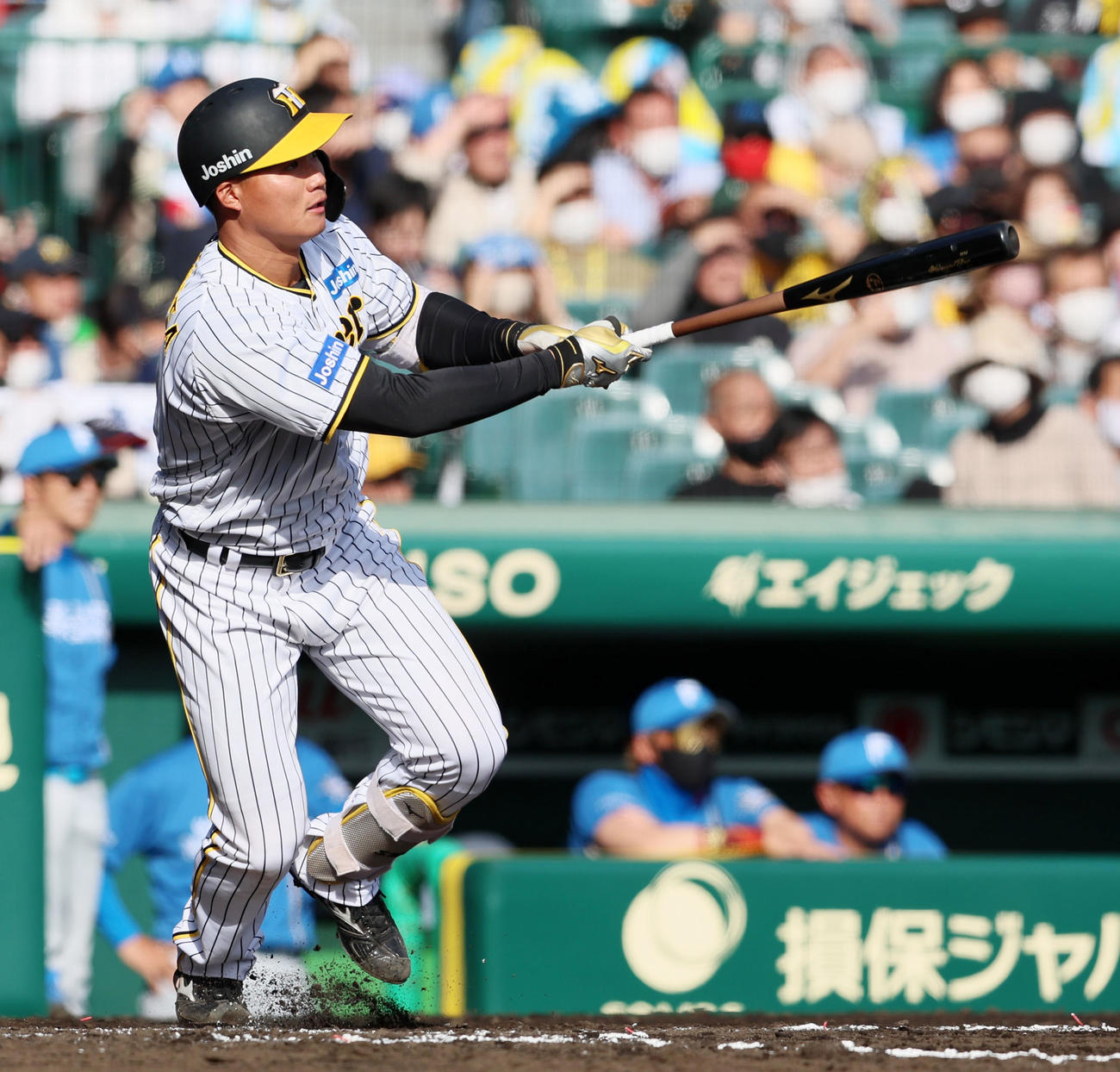 阪神対日本ハム　6回裏阪神1死二塁、代打森下は右前打を放つ（撮影・加藤哉）