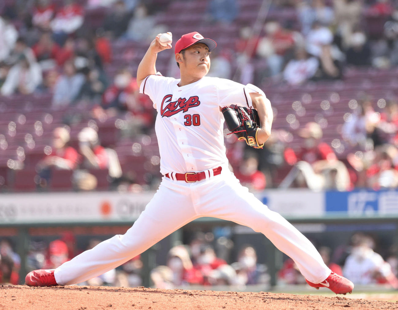オープロ戦広島対ヤクルト　5回表ヤクルト、広島3番手の一岡（撮影・加藤孝規）