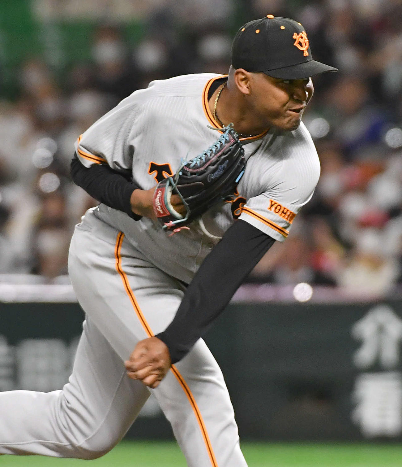ソフトバンク対巨人　巨人先発のメンデス（撮影・岩下翔太）