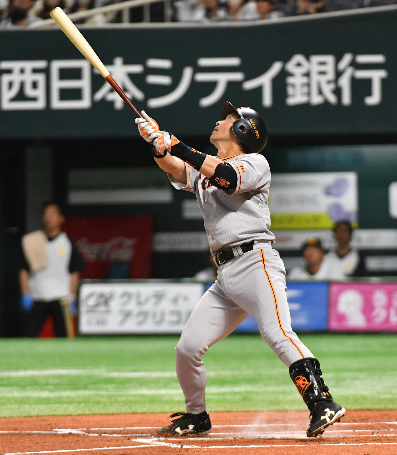 ソフトバンク対巨人　1回表巨人1死二塁、一飛に倒れた松田（撮影・岩下翔太）