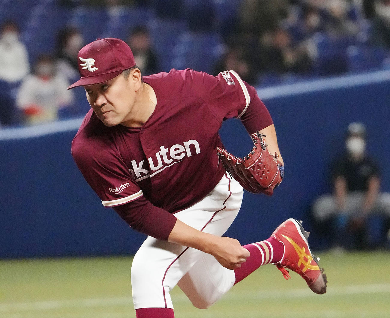 中日対楽天戦　1回裏、登板する楽天先発の田中将（撮影・森本幸一）