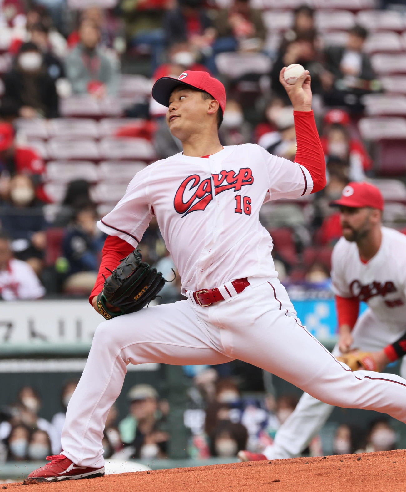 オープン戦広島対オリックス　広島先発の森（撮影・加藤孝規）