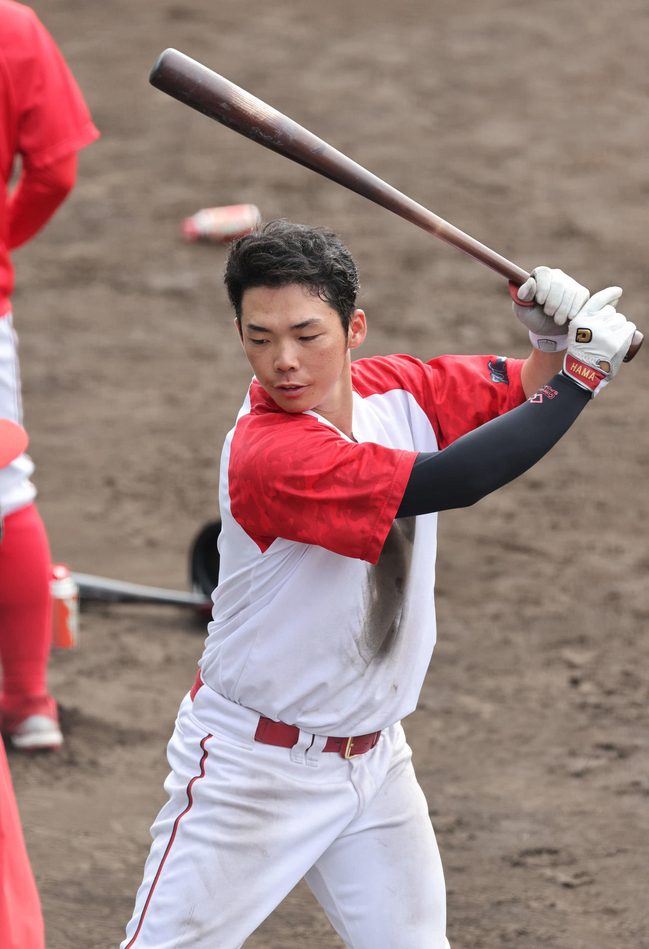 広島持丸泰輝（2022年11月15日撮影）