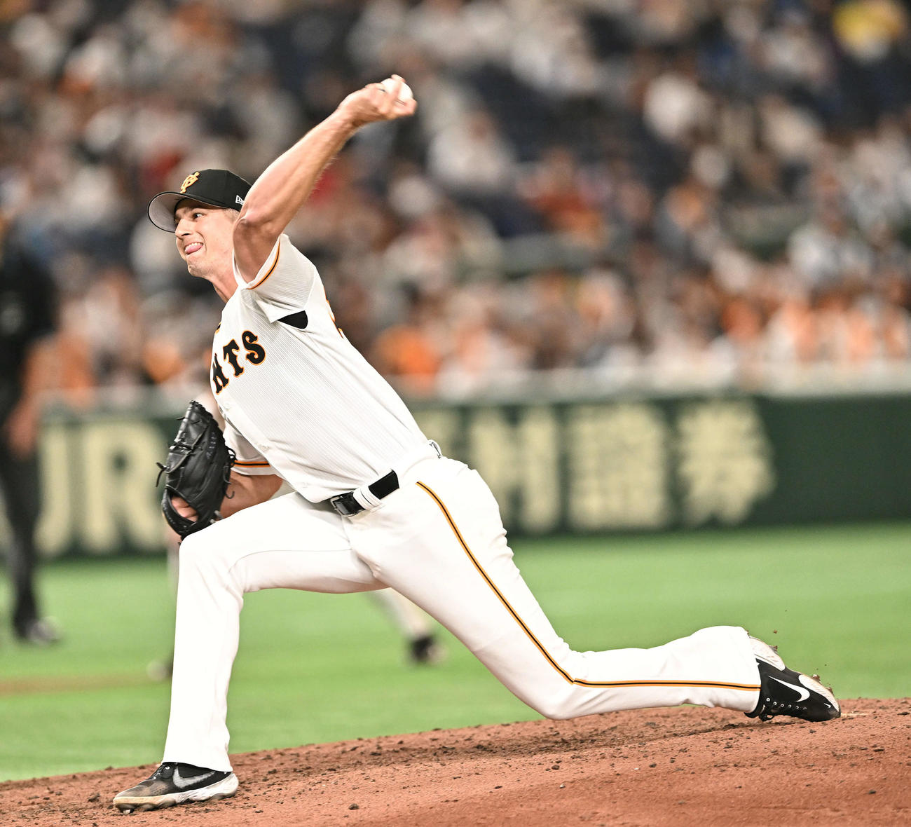 巨人対日本ハム　力投する巨人先発のグリフィン（撮影・滝沢徹郎）