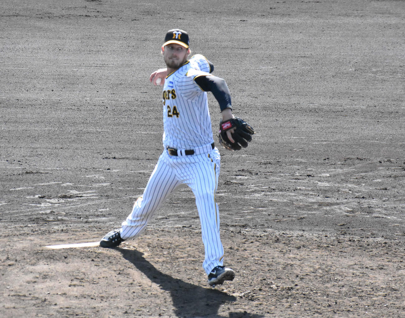ウエスタンリーグ広島戦に先発したB・ケラー（撮影・三宅ひとみ）