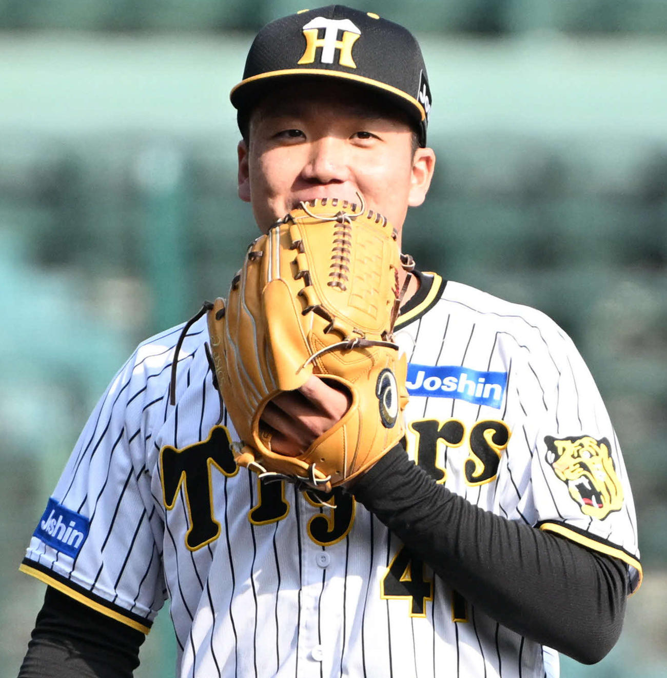2023年3月10日、日ハムに勝ちほほ笑む阪神村上頌樹