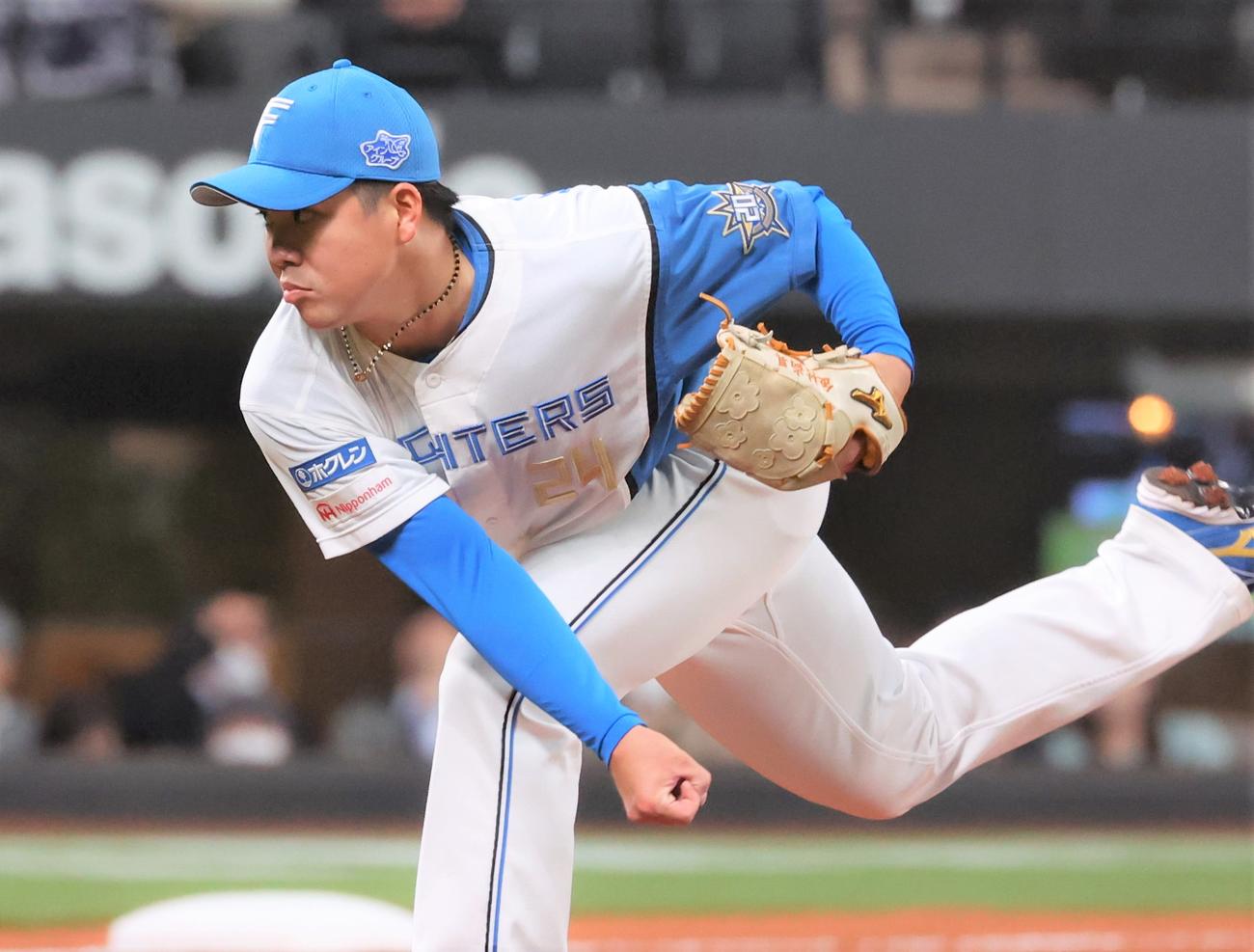 日本ハム対ヤクルト　日本ハム先発の金村（撮影・黒川智章）