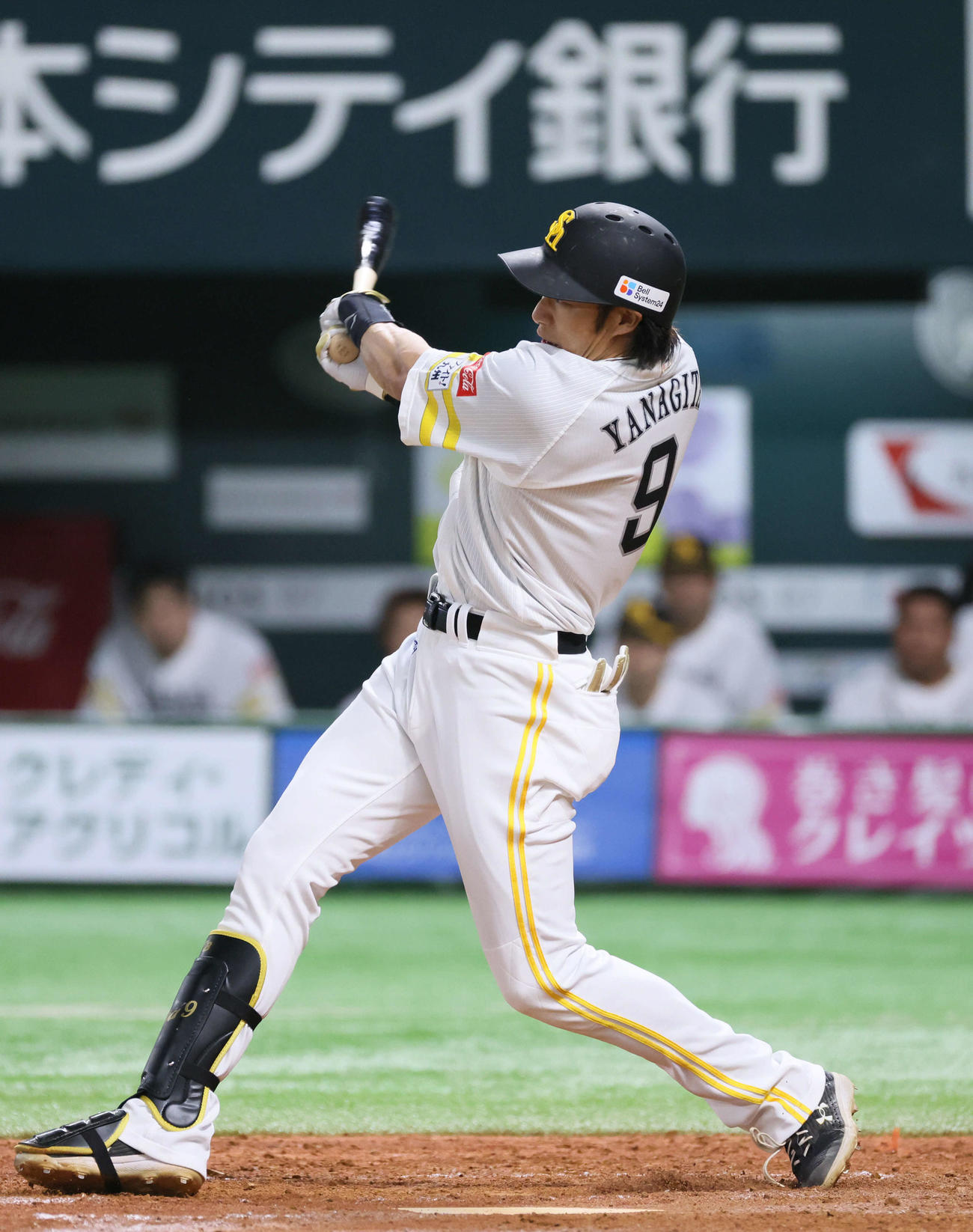 ソフトバンク対広島　5回裏ソフトバンク2死一、二塁、柳田は右翼へ適時打を放つ（撮影・加藤孝規）