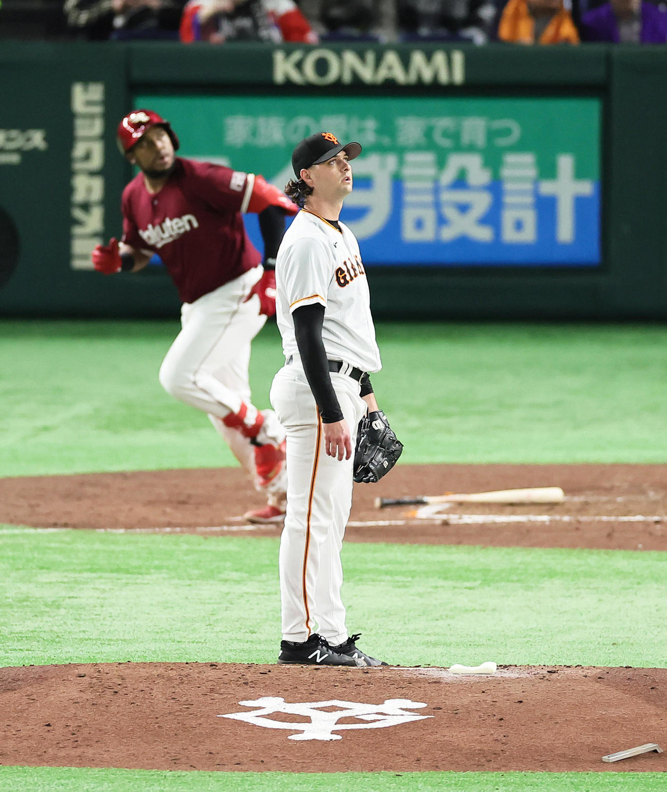 巨人対楽天　4回表楽天無死、フランコに2者連続となるソロ本塁打を浴びたビーディ（撮影・足立雅史）