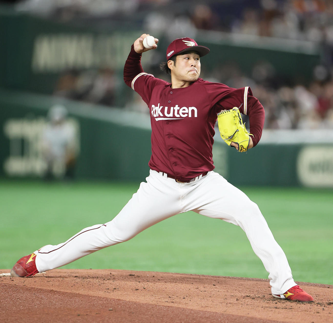 巨人対楽天　楽天先発の滝中（撮影・足立雅史）