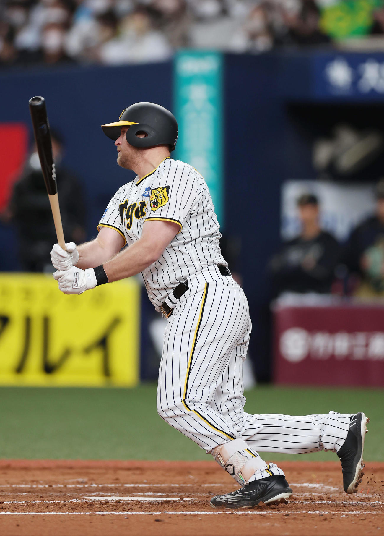 阪神対オリックス　3回裏阪神2死、中前打を放つノイジー（撮影・前田充）