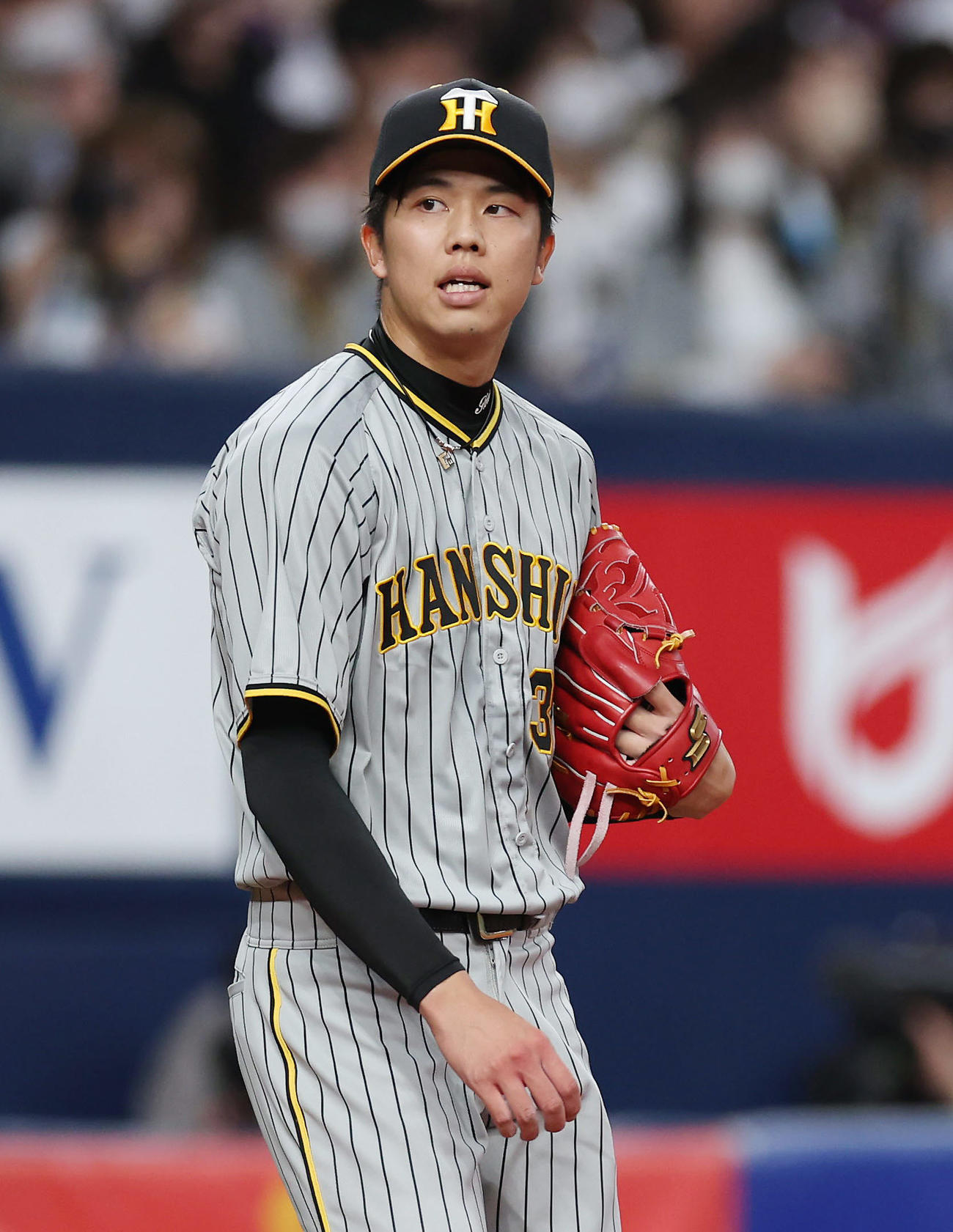 オリックス対阪神　5回裏オリックス2死一、二塁、西野に適時打を浴びた才木（撮影・前田充）