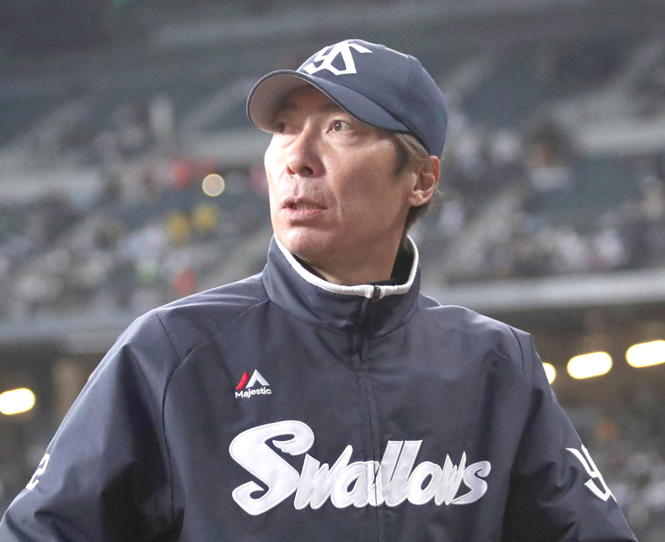日本ハム対ヤクルト　試合終了後、引き揚げるヤクルト高津監督（撮影・佐藤翔太）