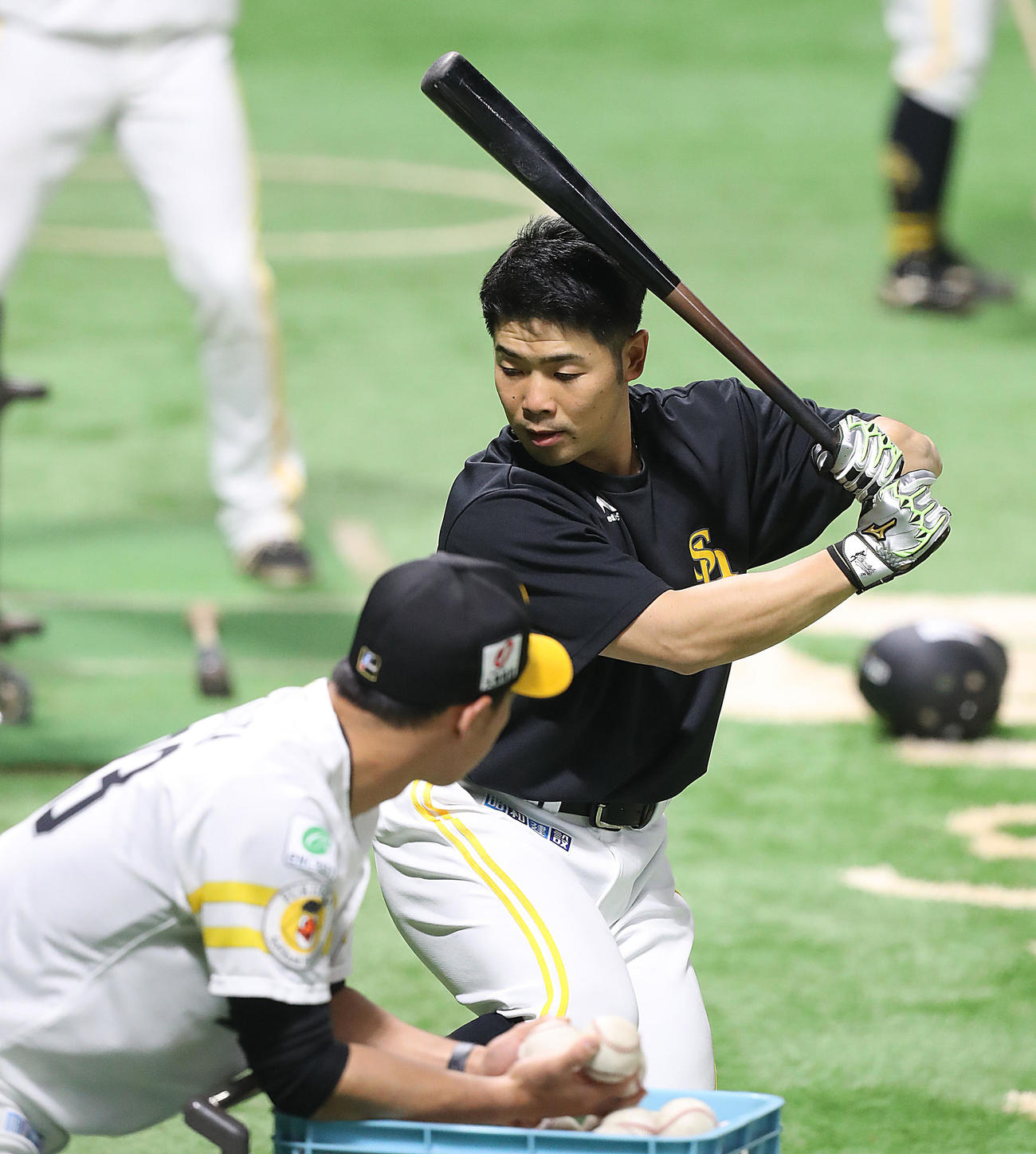 チームに合流し、打撃練習を行う近藤（撮影・屋方直哉）